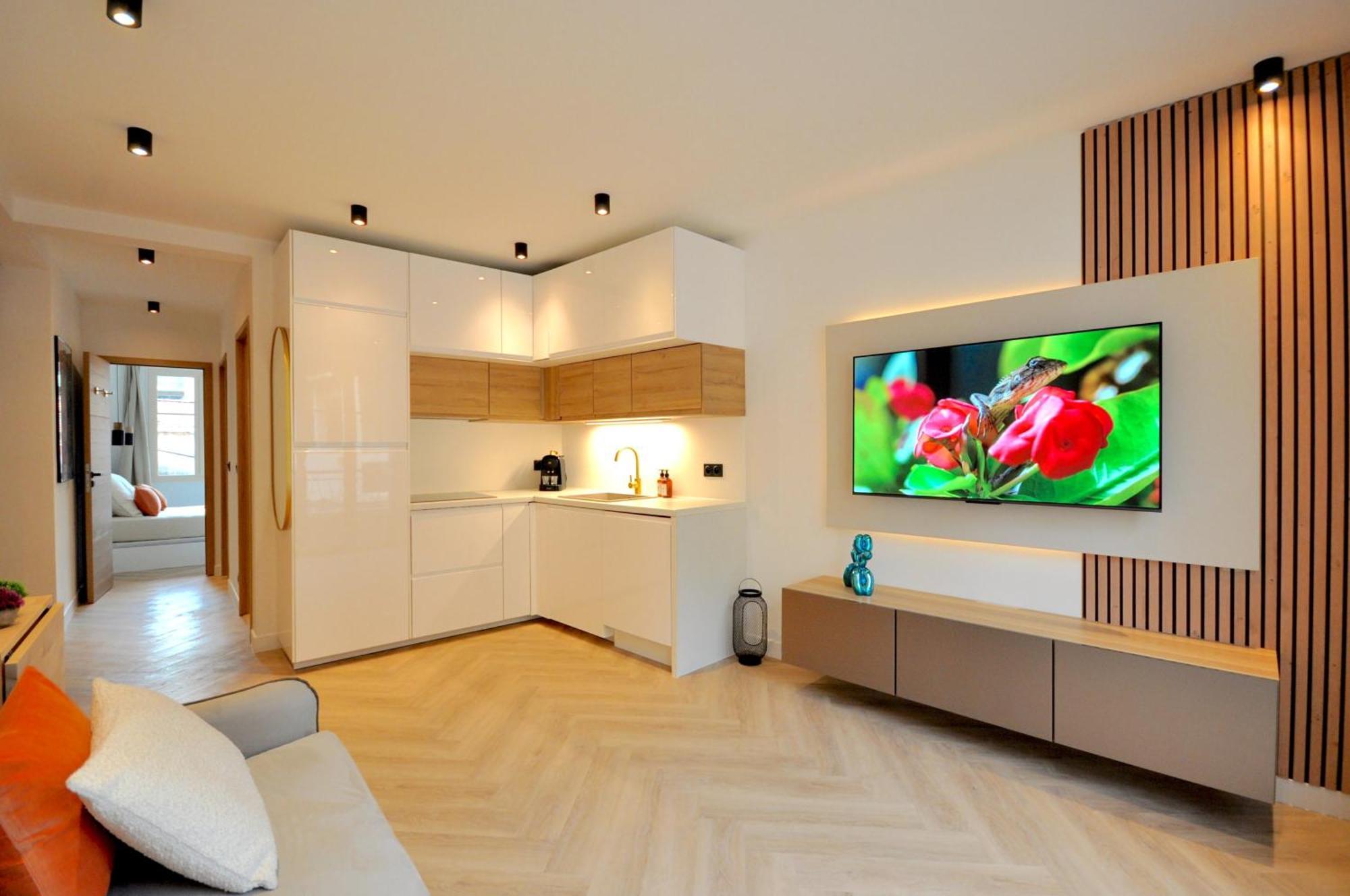 Monaco # Menton - 6 Persons - 2 Bedrooms - Full Renovated - Private Parking - Hypercenter - Clim - Beach And Sun Μεντόν Εξωτερικό φωτογραφία