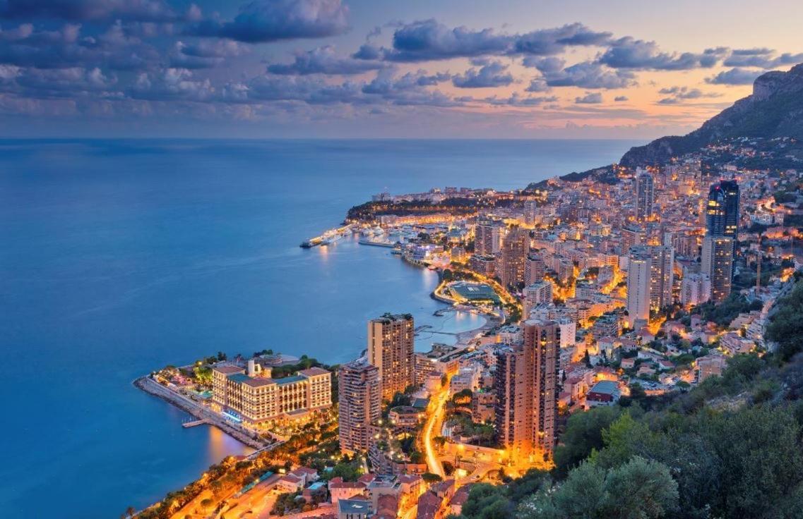 Monaco # Menton - 6 Persons - 2 Bedrooms - Full Renovated - Private Parking - Hypercenter - Clim - Beach And Sun Μεντόν Εξωτερικό φωτογραφία