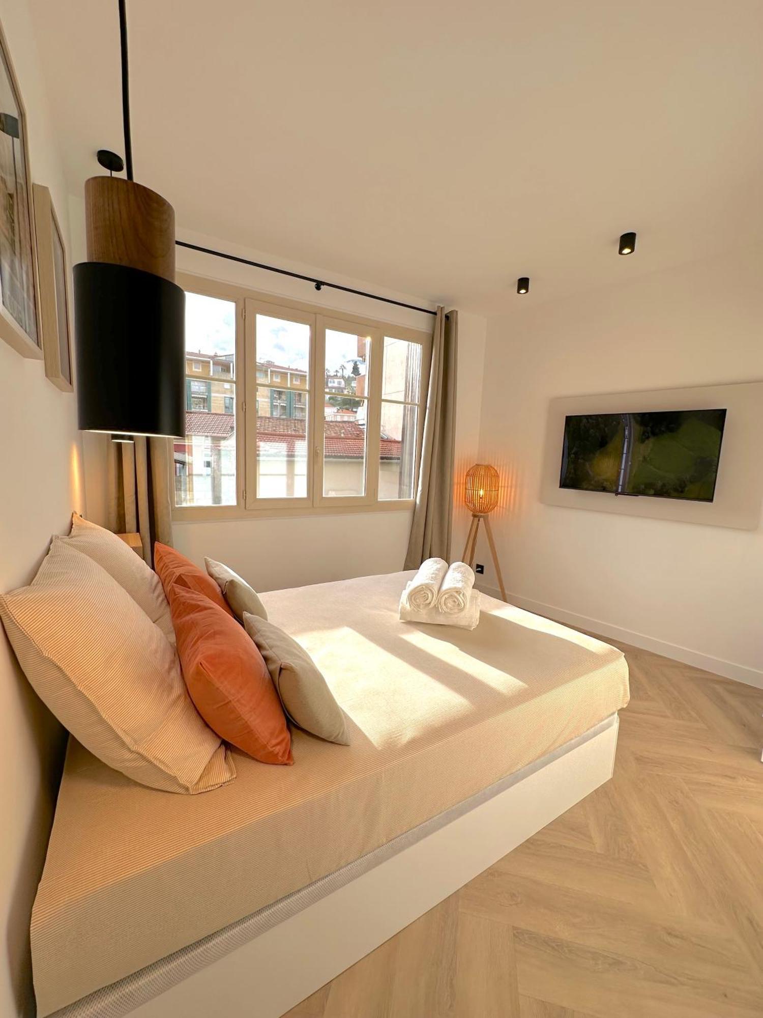 Monaco # Menton - 6 Persons - 2 Bedrooms - Full Renovated - Private Parking - Hypercenter - Clim - Beach And Sun Μεντόν Εξωτερικό φωτογραφία
